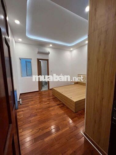 Nhà đẹp full nội thất 5 x 15 có 3 lầu 4pn 5wc sân thượng