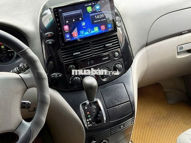 Toyota sienna 2003 odo 10v giá 280tr