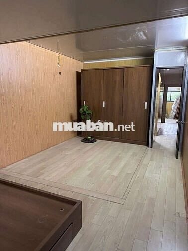 Bán Nhà Mặt Phố KD Đỉnh Cách Hồ Linh Đàm 2km 65m2 2 Tầng 2,2 Tỷ