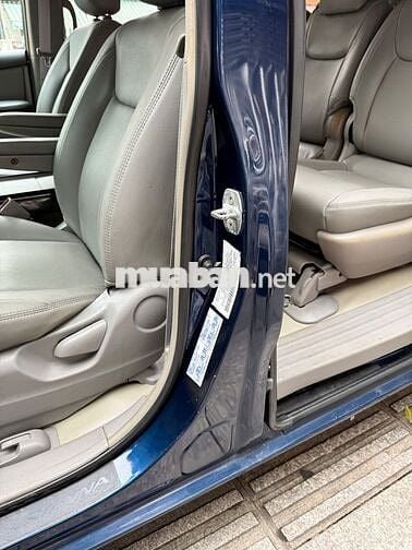 Toyota sienna 2003 odo 10v giá 280tr