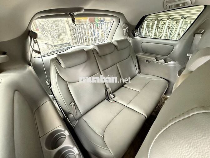 Toyota sienna 2003 odo 10v giá 280tr