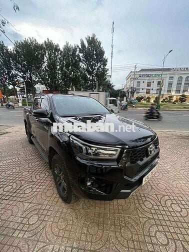 Hilux 2024 std 1 cầu lướt 16.000km