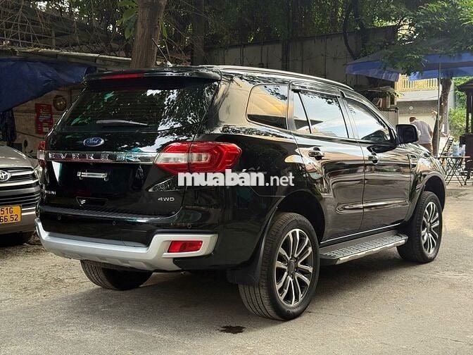 Everest Titanium 4x4 9v giá 790tr