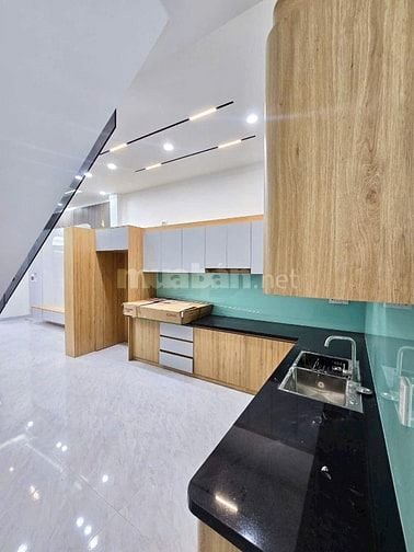 BÁN NHÀ 1 TRỆT 1 LẦU 1 HOÀN THIỆN GẦN KDC - P. TÂN PHONG 3ty550