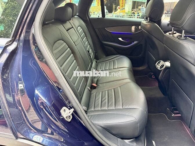 GLC 300 2021 odo 6,6v giá 1 tỷ 530