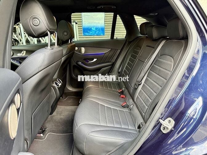 GLC 300 2021 odo 6,6v giá 1 tỷ 530