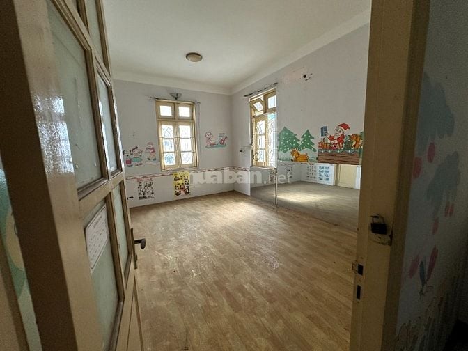 Chính chủ cho thuê biệt thự sân vườn 40/16 Nguyễn Văn Đậu, P.5,Q.PN