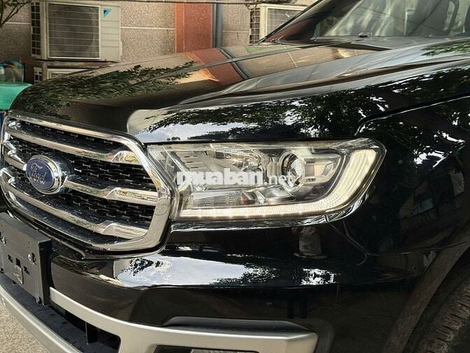 Everest Titanium 4x4 9v giá 790tr