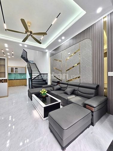 BÁN NHÀ 1 TRỆT 1 LẦU 1 HOÀN THIỆN GẦN KDC - P. TÂN PHONG 3ty550