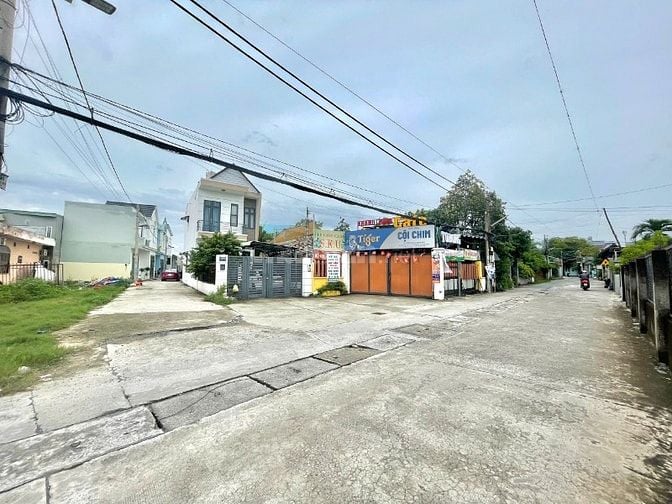 BÁN NHÀ 1 TRỆT 1 LẦU 1 HOÀN THIỆN GẦN KDC - P. TÂN PHONG 3ty550