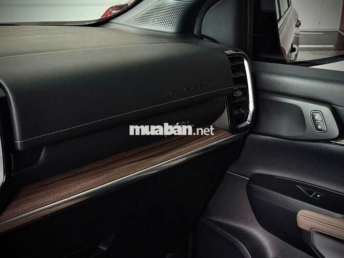 Ford Everest 2022 Titanium 2.0L 4x2 AT