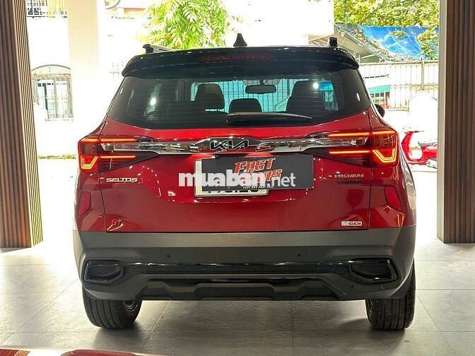 Kia Seltos 2023 Premium 1.4 Turbo,màu đỏ,11.000 km