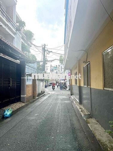 💥 CỰC HIẾM! HXH TRẢI NHỰA THÍCH QUẢNG ĐỨC – 4 TẦNG BTCT – GIÁ CHỈ 3.3