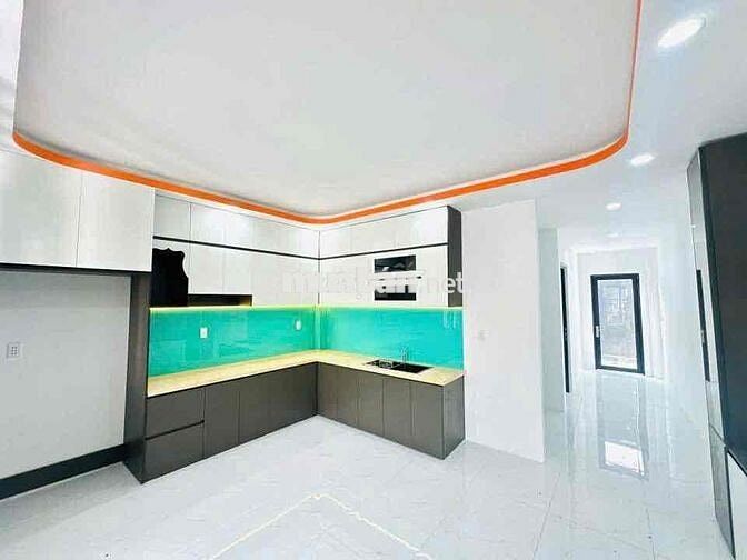 Nhà 1 Lầu 5 x 20m , 3 Phòng Ngủ Ngay Lộc Hậu Đường Xe Hơi Sổ Hoàn Công