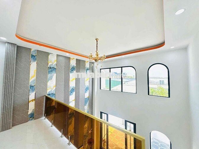 Nhà 1 Lầu 5 x 20m , 3 Phòng Ngủ Ngay Lộc Hậu Đường Xe Hơi Sổ Hoàn Công