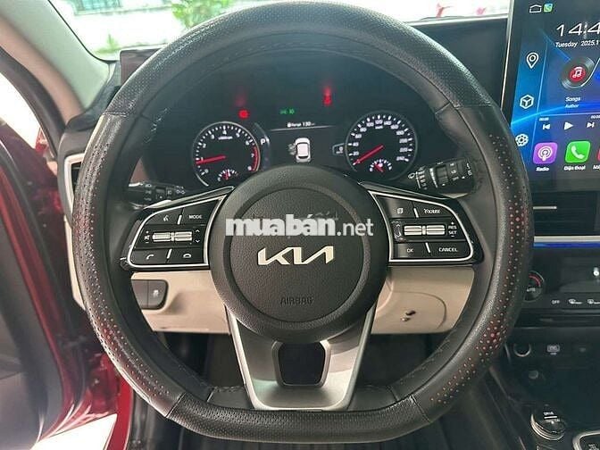 Kia Seltos 2023 Premium 1.4 Turbo,màu đỏ,11.000 km