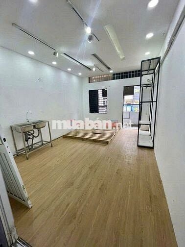 CHO THUÊ NHÀ MẶT TIỀN TRẦN MINH QUYỀN, PHƯỜNG 10, QUẬN 10