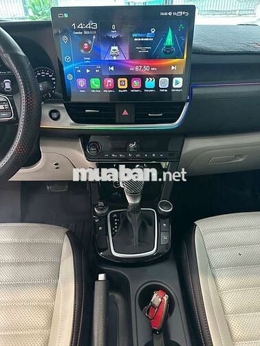 Kia Seltos 2023 Premium 1.4 Turbo,màu đỏ,11.000 km