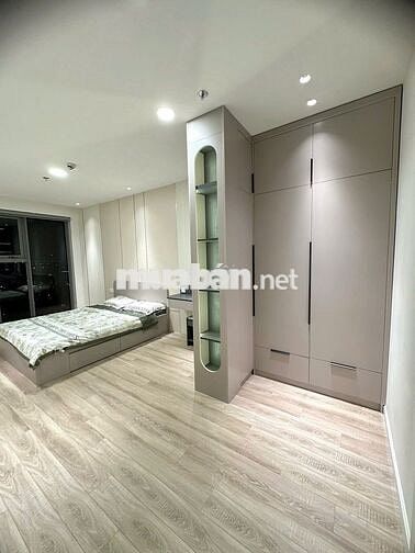 Chính chủ còn 1 căn 83m2 2 phòng ngủ full nội thất view LK81 Quận 1