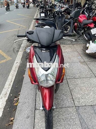 Honda click 2010 mới 90% Bstp chính chủ