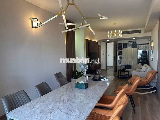 Bán căn hộ 2PN Indochina Riverside, 8,2 tỷ, 110m2 đẹp xuất sắc tại