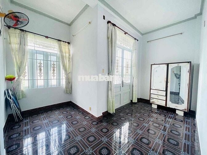 Nhà SHR 1 lầu dt 5*16 ; 4PN; đường TL38, An Phú Đông,q12