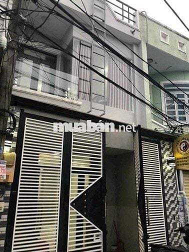 nhà đẹp 1 lầu 4pn 2wc hẻm xe hơi đ 49 sổ riêng KDC