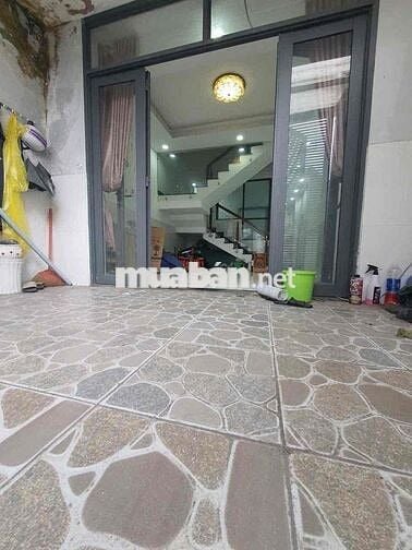 nhà đẹp 1 lầu 4pn 2wc hẻm xe hơi đ 49 sổ riêng KDC