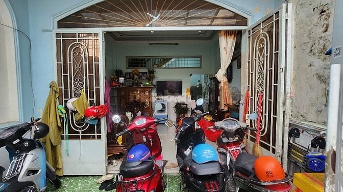 BÁN NHÀ 2 MẶT TIỀN HẺM XE HƠI,GIÁP CÔNG VIÊN GIA ĐỊNH