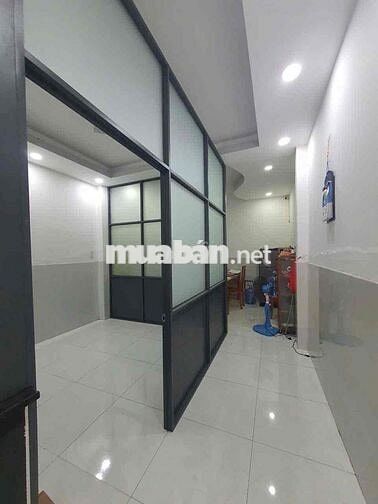 nhà đẹp 1 lầu 4pn 2wc hẻm xe hơi đ 49 sổ riêng KDC