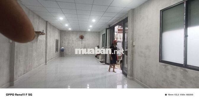 Nhà thuê 8_14 ( sân dậu xe hơi ) Đường võ văn vân Vĩnh Lộc B