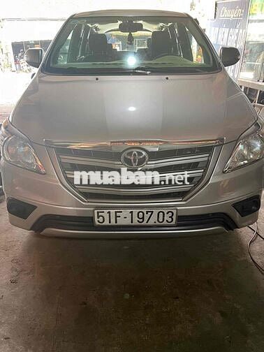 bán xe toyota innova