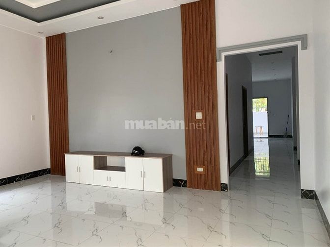 Bán gấp nhà c4 đường Giồng Cát, ngay BV Xuyên Á Củ Chi, 154m2, 835TR