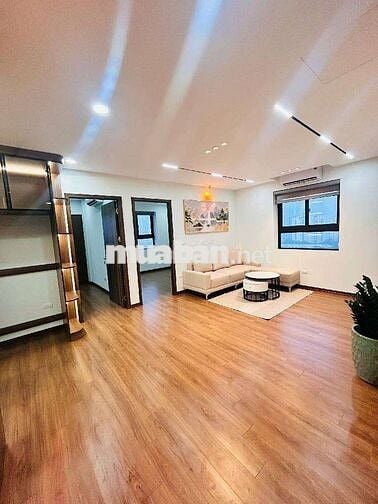 Căn hộ KĐT Nam Trung Yên tầng đẹp 72m 3n2vs giá cực hợp lý chỉ 6.X tỷ