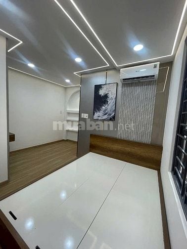 Bán nhà 5 tầng hẻm xe hơi Lý Thường Kiệt phường 9 TB