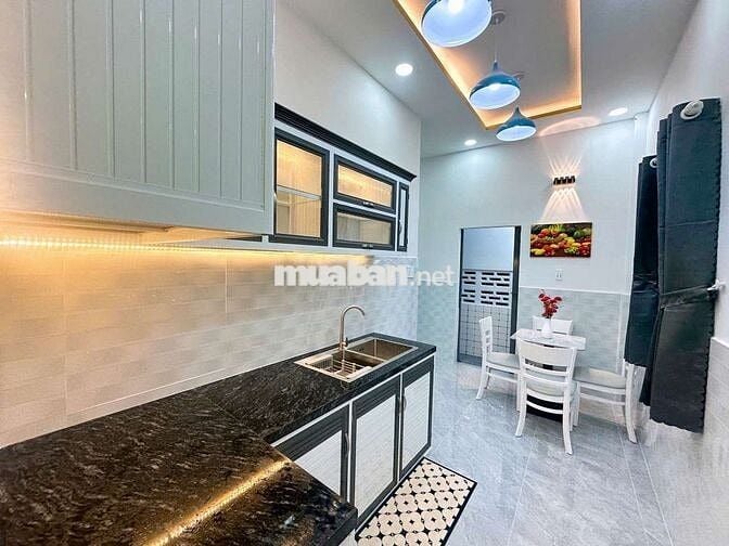 Bán nhà vườn sổ hồng riêng hẽm xe hơi