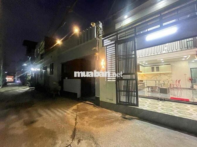 Nhà 1/ TL15, Ngã tư ga Quận 12