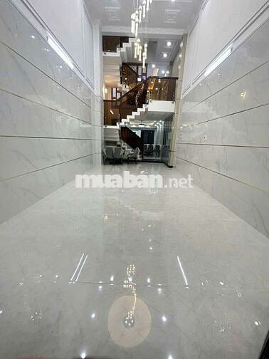 Nhà mới xây đẹp y hình 4 x 17 có 3 lầu 5pn 6wc sân thượng