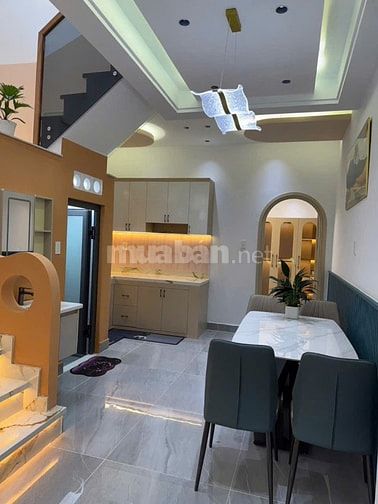 Bán gấp nhà DT 67m2 giá 2tỷ690tr ở Bùi Quang Là, P12, Gò Vấp