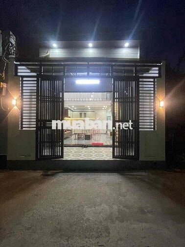 Nhà 1/ TL15, Ngã tư ga Quận 12