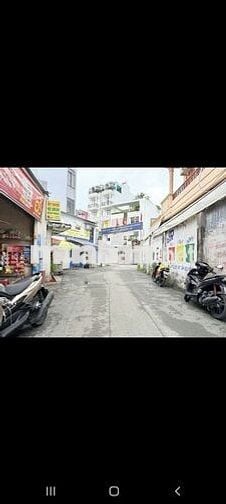 Mua đất có nhà 2 tầng đẹp hẻm xe tải ace nhanh tay