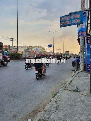 Cho thuê mặt bằng (2 mặt tiền) QL1A và đường hẻm 10m