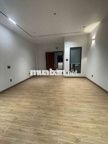 Nhà mới xây đẹp y hình 4,5 x 20 có 5pn 5wc sân thượng