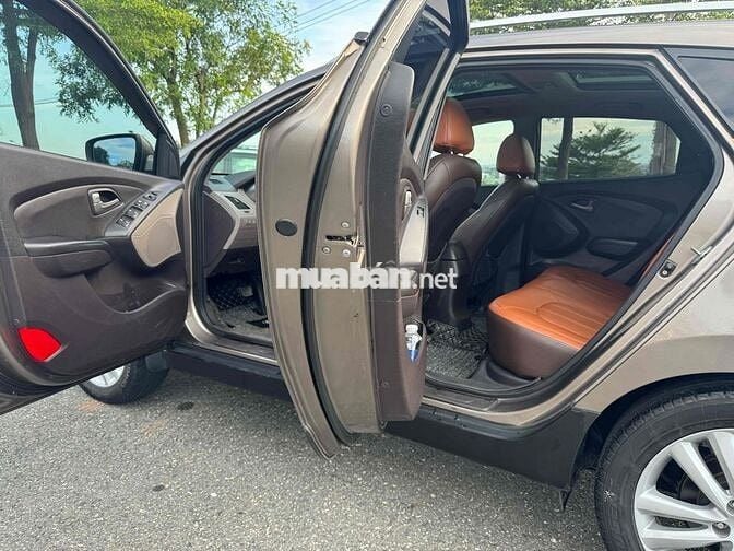 Hyundai Tucson 2010 2.0 AT 4WD