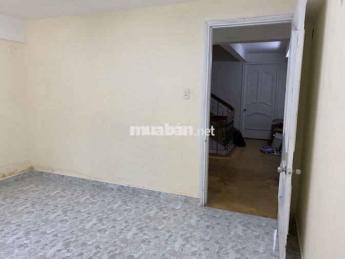 Phòng trọ SV Q5 kế ĐH Y Dược, WC riêng, có cửa sổ, nấu ăn, giờ tự do