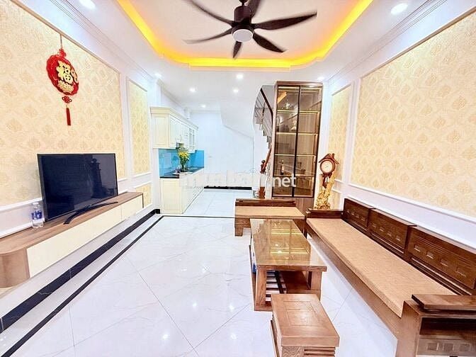 BÁN NHÀ NGAY ĐẠI HỌC CÔNG NGHIỆP - GẦN OTO GẦN PHỐ - FULL NỘI THẤT ĐẸP