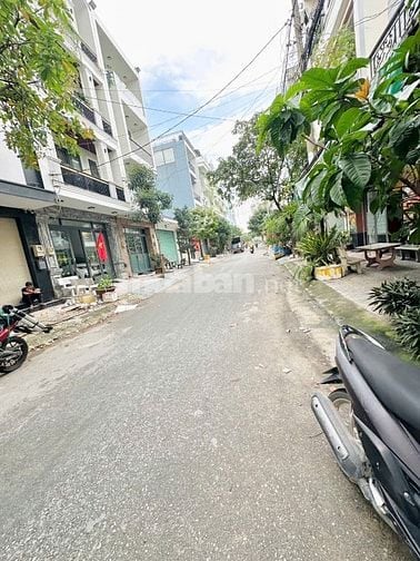 BÁN NHÀ 2 LẦU SIÊU RỘNG,KHU BIỆT THỰ,SHR CHÍNH CHỦ,NGAY TÂN KỲ TÂN QUÝ