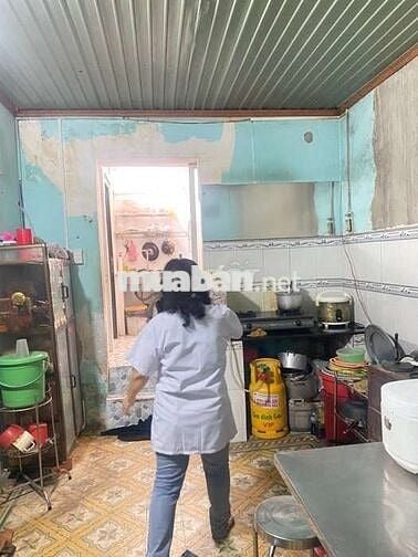 BÁN NHÀ PHƯỜNG TRUNG MỸ TÂY DT 130M2 ĐƯỜNG TÔ KÝ ĐỐI DIỆN CÔNG VIÊN