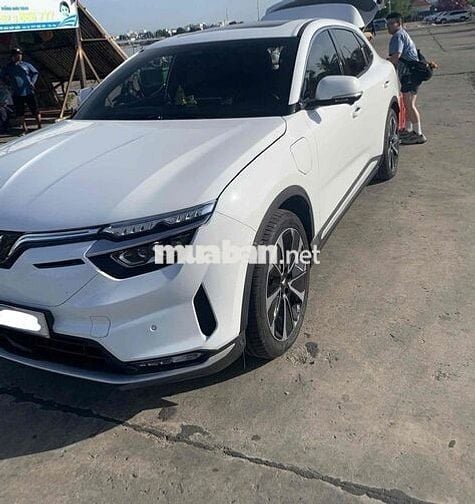 VinFast VF8 2023 Plus - 11000 km