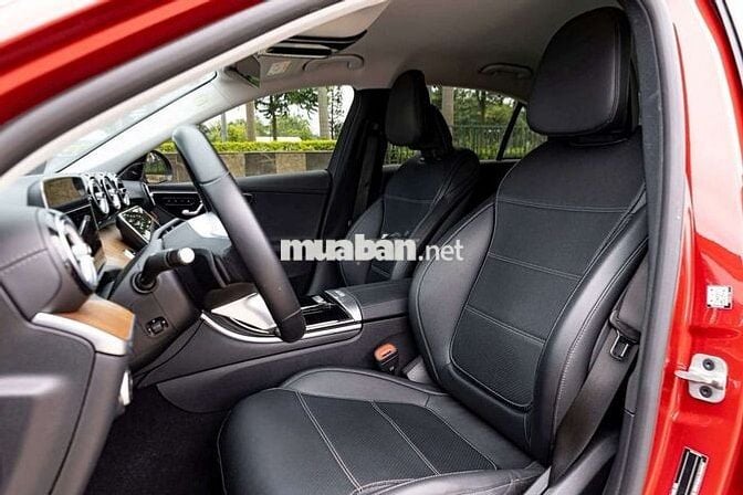 E cần bán mercedes C200 Avantgarde Plus - sx 2023